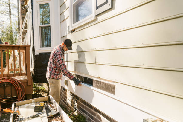 Trusted Storm Damage Siding Repair service in Roselle, IL - Creative Siding